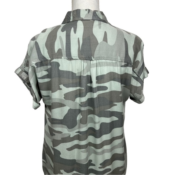 NWT MAURICES Women’s Button Blouse/Top Small Multi Color Camouflage Print Flaw - Picture 5 of 14